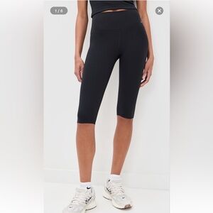 Nike Nike Zenvy High Rise Capri Leggings